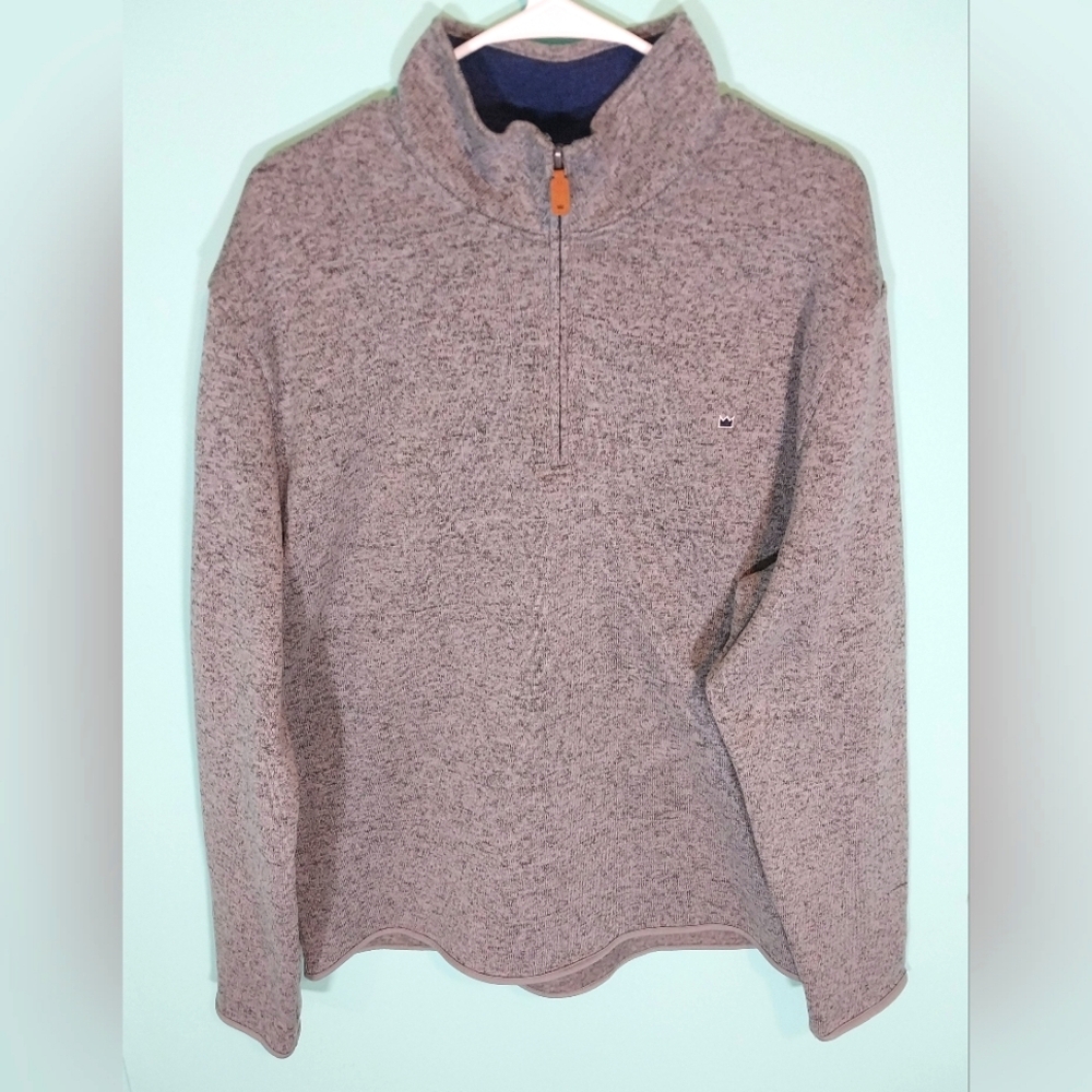 Crown & Ivy men's size large pullover.